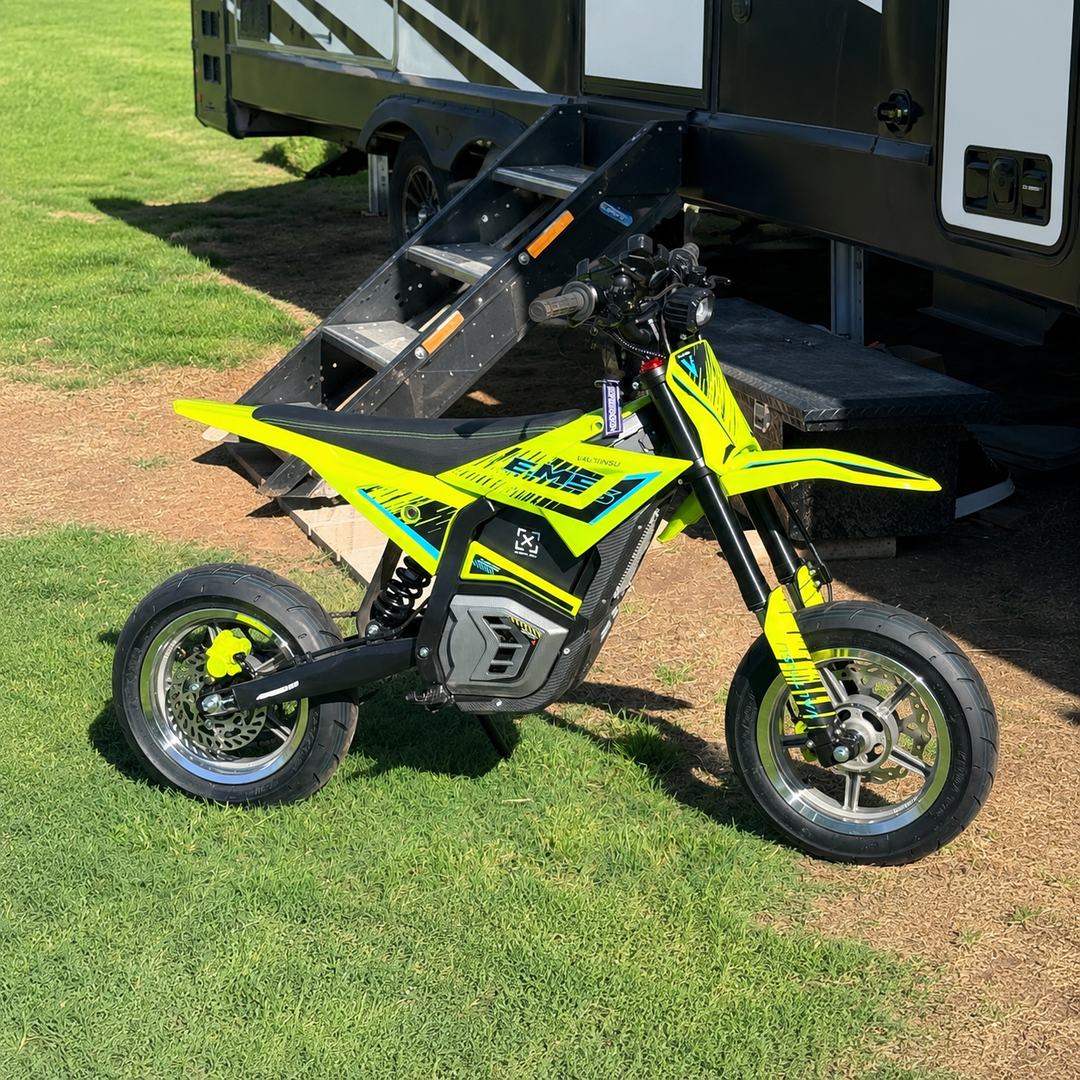 Valtinsu EM-5 Pro with silver supermoto wheels - the watts shop