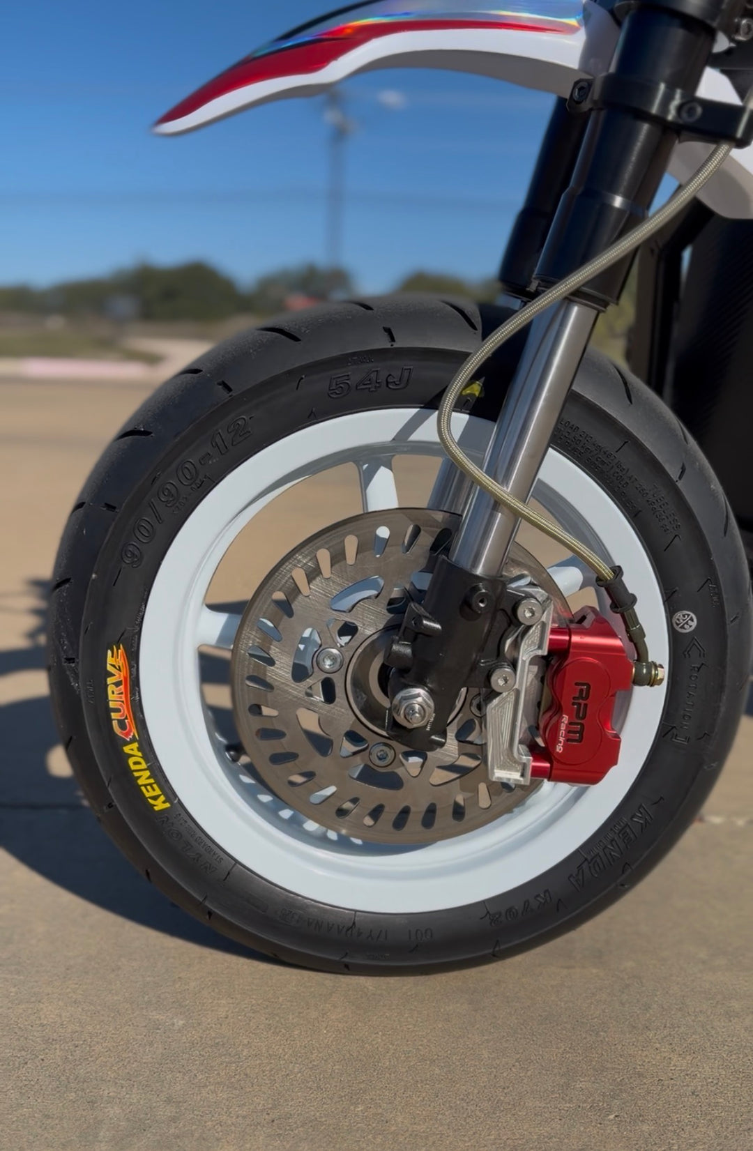 Tuttio Soleil / Valtinsu EM-5 / Yozma / Heybike Super Moto Mags With Kenda 12" Tires (White)
